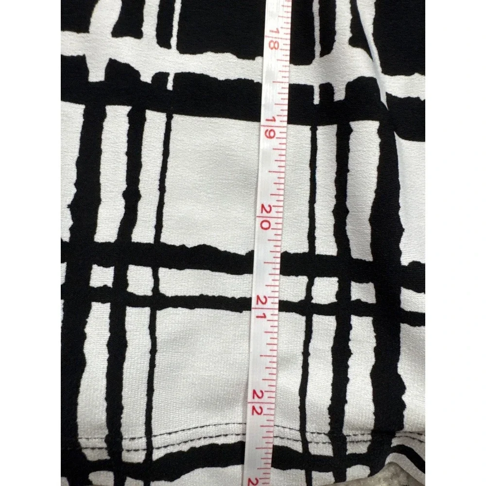 Calvin Klein Sleeveless Top Women L Black White Excellent Pleated Shell Blouse - Picture 7 of 7